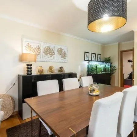 Beautiful Apartment. Vila Nova De Gaia. Porto شقة